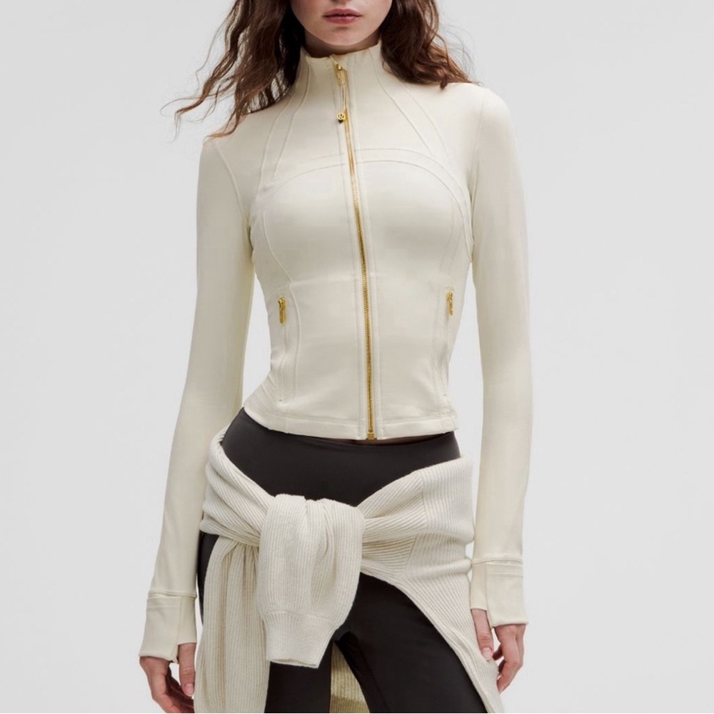 lululemon DEFINE CROPPED NULU bone/gold